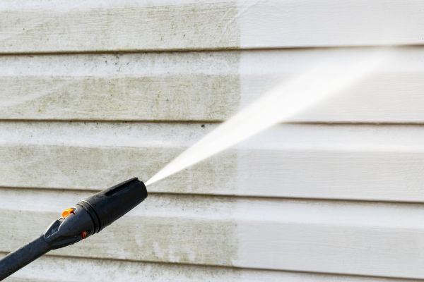 House Exterior Cleaning in Leland