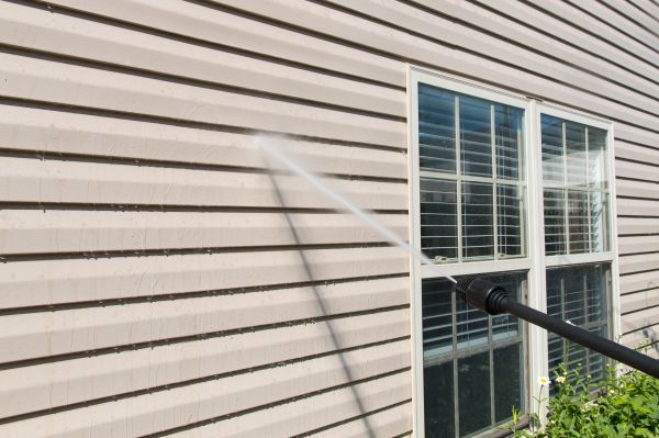 Home Pressure Washing in Leland