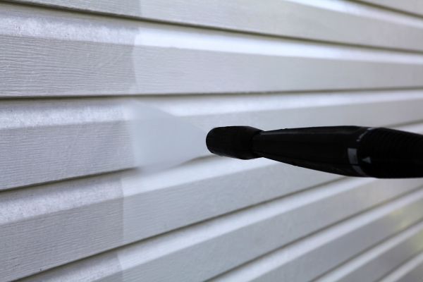 Condo Siding Power Washing in Leland