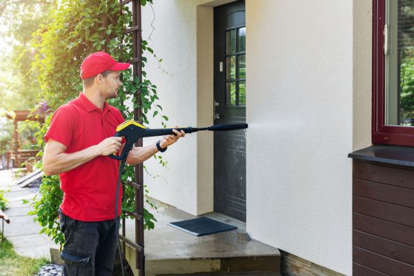 High Pressure Cleaning in Leland